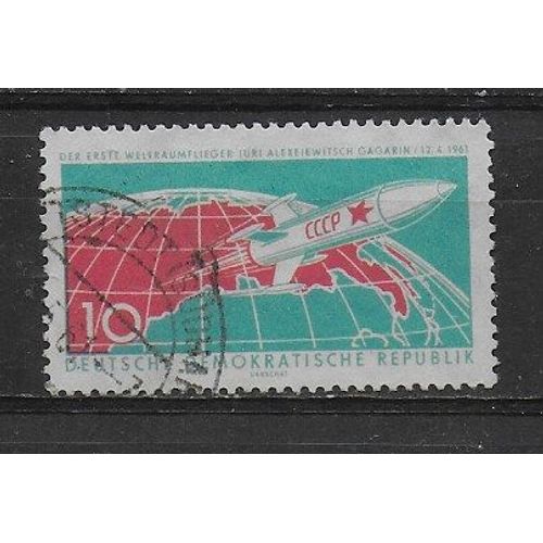 Allemagne Ddr 1961 : Espace : 1er Cosmonaute Sovitique Dans L'espace : Fuse Porteuse - Timbre Oblitr