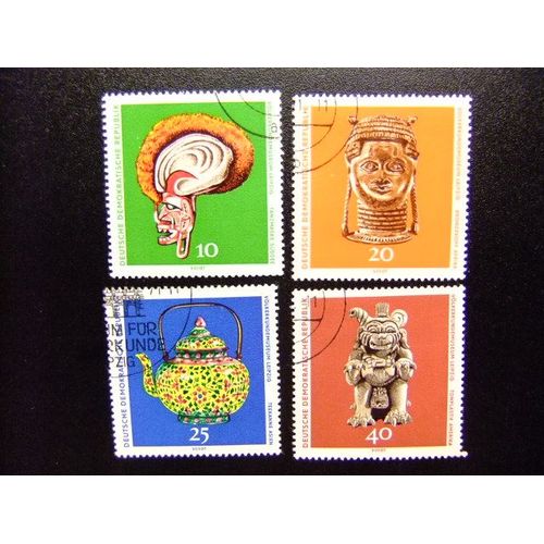 Allemagne Orientale ( Ddr) -1971 - Objets DArt - Yvert & Tellier N 1322 1325  Fu