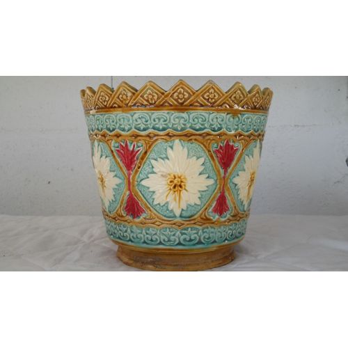 Ancien Cache Pot En Barbotine