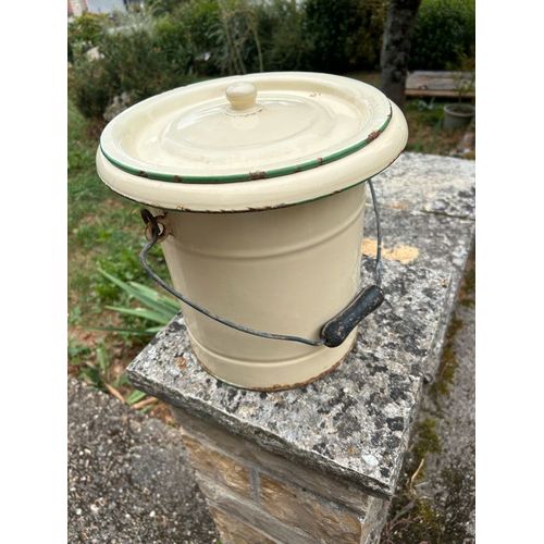 Ancien Grand Pot De Chambre Tle maillee cru Avec Liser Vert Anse Bois Pot D'aisance Collection Deco Bois/Tle