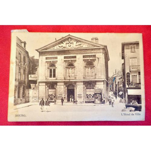 Ancienne Carte Postale Anime Bourg En Bresse. L'hotel De Ville. 1941. Timbre 40 C. Cpa Anime Bourg-En-Bresse. Dpartement 01. France