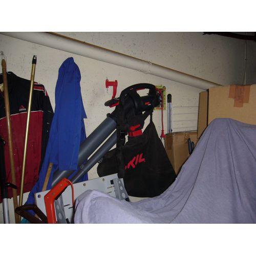 Aspirateur Souffleur Et Broyeur De Feuilles Avec Roulettes Pivotantes Et Variateur De Vitesse (3000w, Sac De Rcupration, Easy Storage)