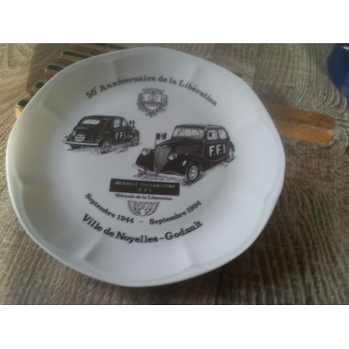 Assiette Commemorative- 50 Eme Anniversaire De La Liberation Septembre 1944 - Septembre 1994 Ville De Noyelles - Godault- Diametre 23 Cm