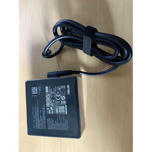 ASUS 0A001-01090100 Netzteil & Spannungsumwandler Indoor 100 W Schwarz (0A001-01090100)