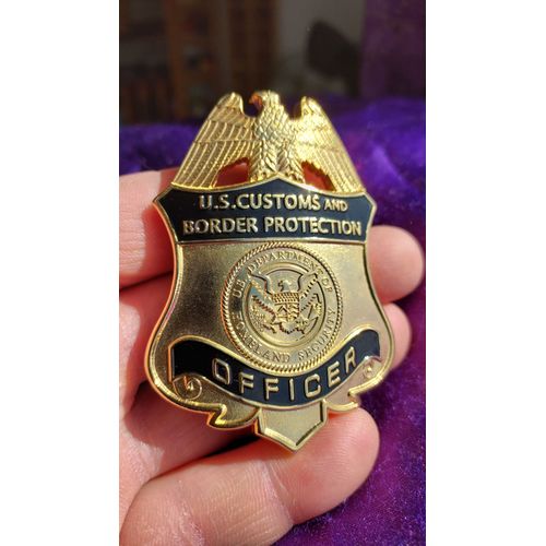 Badge Insigne Us Customs And Border Protection Officer En Mtal Dor Et Noir 74 Grammes 7.5 Cm Rplique Objet De Dcoration Department Of Homeland Security