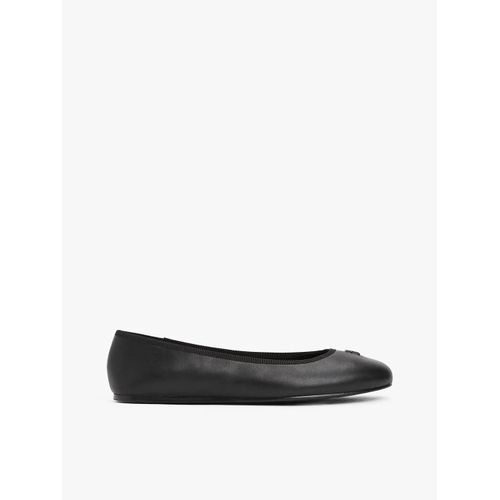 Ballerines En Cuir  Monogramme Th Th Hardware Leather Ballerina/Black - 41