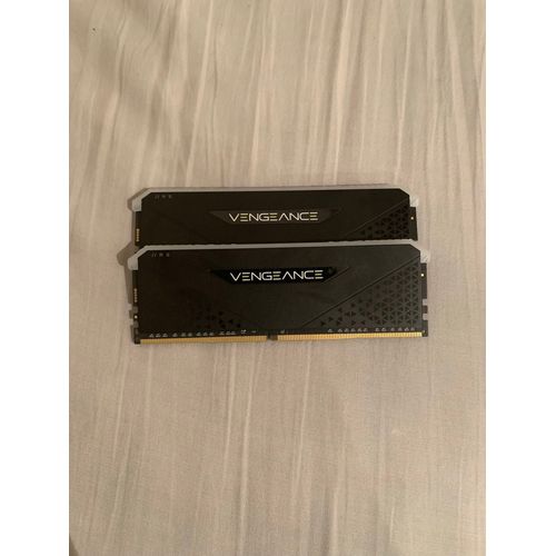 Barrette de ram DDR4 2x8go Corsair vengeance 