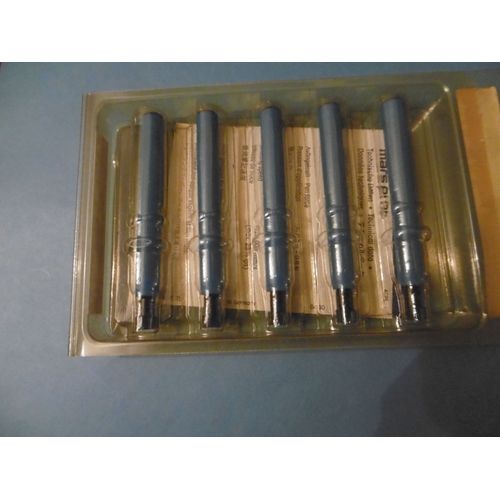 Blister De 5 Feutres  Bille Pour Table Tracante Encre Non Permanente Noir Mars Plot Staedtler 40b26-9