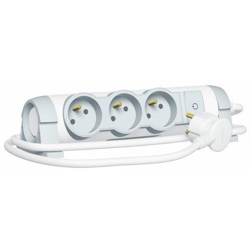 C2g Multi-Outlet Extension For Comfort - Coupe-Circuit - Ca 230 V - 3500 Watt - Entre : Alimentation - Connecteurs De Sortie : 6 (3 Ples (France/Belgique)) - 3 M Cordon - Blanc