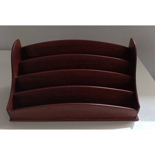 Boite  Courrier  4 Cloisons En Acajou (Emboitage  Queue D'aronde ) Long.30 X H.15 X Larg. 15cm