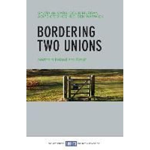 Bordering Two Unions   de Sylvia de Mars  Format Broch 