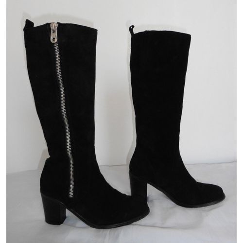 Bottes En Daim Noir. Dgriff. Pointure 39