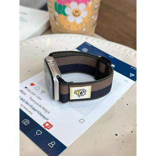 Boucle Magntique Transfrontalire Portable En Forme De Banane, Petite Taille, Raye, Adapte Au Bracelet Apple Watch S10 Et Apple Watch 9-Caf Noir - (1/2/3 Gnration 42 Mm)/44/45/49 Mm