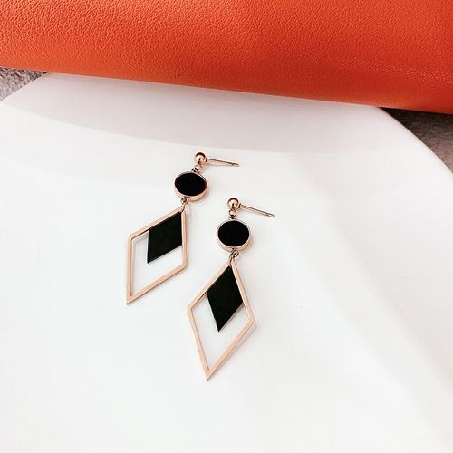 Boucles D'oreilles Noires En Titane Et Acier, Boucles D'oreilles  Temprament Coren, Clbrits En Ligne,  La Mode,  Sens lev, Nouvelle Collection 2021