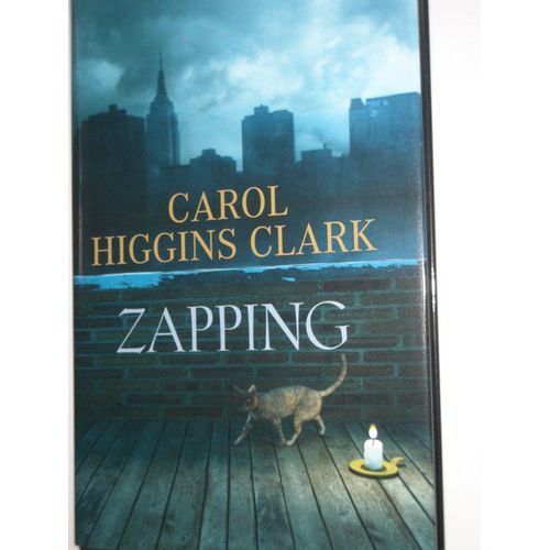 Zapping Une Enquete De Regan Reilly   de Carol HIGGINS CLARK  Format Broch 