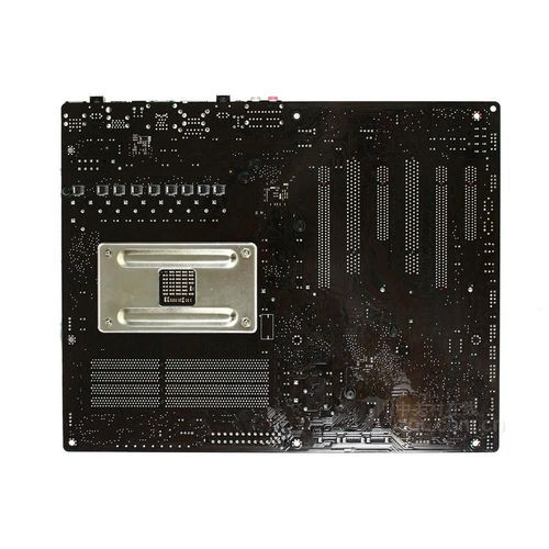 Carte mre ASUS Crosshair IV formula AMD 890FX Socket AM3 DDR3 16GB ATX