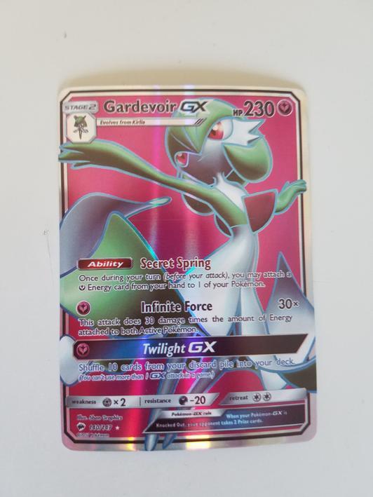 gardevoir brillante de pokemon