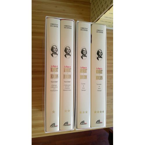Christian Fechner. La Magie De Robert Houdin - "Une Vie D(')Artiste" (2 Volumes Sous tui) - "Secrets Et Souvenirs Des Soires Fantastiques" (1 Volume Et 1 Coffret ). F.C.F. Editions 2002 Et 2005   