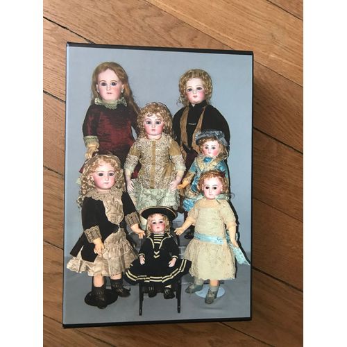 Coffret De 9 Revues De Poupes Porcelaines Anciennes Et Ours Anciens
