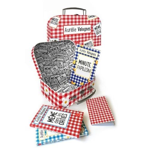 Coffret En 3 Volumes : Mm Dans Les Orties - En Voiture, Simone ! - Minute Papillon ! - Avec Un Carnet D'accompagnement Minute, Je Prends Des Notes ! - Avec Un Carnet De Note Minute, Je...   de Valognes Aurlie  Format Poche 