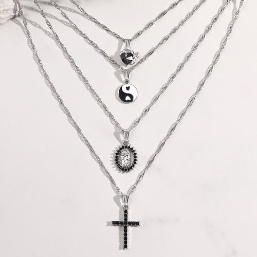 Collier Avec Pendentif En Forme De CUr Et Croix En Strass Pour Femmes, Chane Torsade, Multicouches,  La Mode, Portrait, Punk, Noir