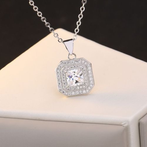 Collier De Mariage Plaqu Argent 925 Avec Petit Pendentif En Forme De Trsor De Couleur Carre Avec Diamant Incrust De Zircons Pour Femmes Lvn4666