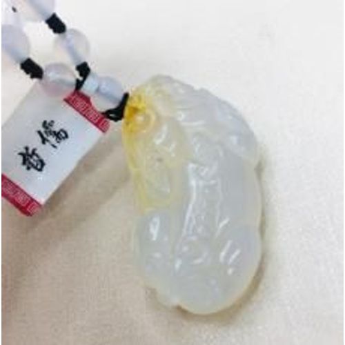 Collier En Jade Avec Calcdoine Naturelle Brsilienne, Pendentif Licorne Blanche Grav Bicolore Avec Perle De Calcdoine, Chane De Chandail
