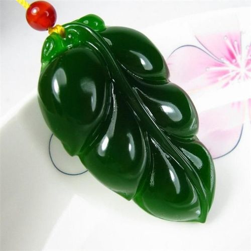 Collier En Jade Vert Naturel Sculpt  La Main Pour Hommes Et Femmes, Pendentif De Style Arbre, Vacances Romaines