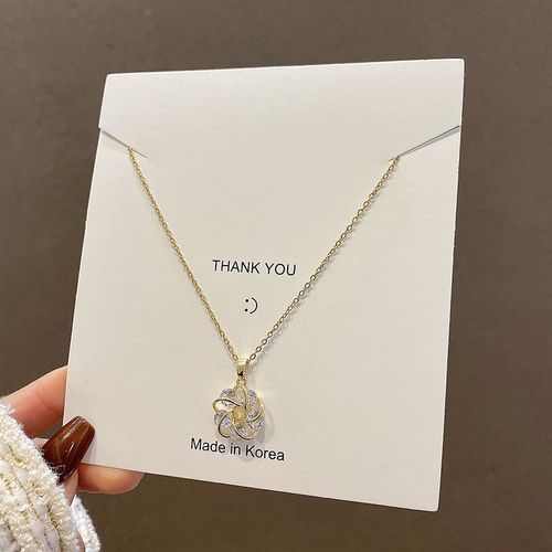 Coren Super Flash Zircon Fleur Pendentif Titane Acier Collier Femmes Niche Conception Sens Lumiere Luxe Net Rouge Clavicule Chane Tete Bijoux-Sw-X392 Or