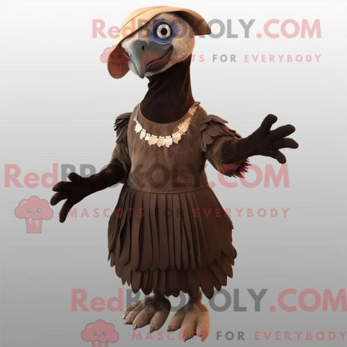 Costume De Mascotte Redbrokoly De Vautour Brun Habill D Une Robe De Bal Et De Casquettes