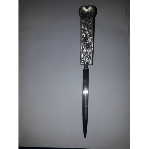 Coupe Papier Agrapheuse Metallique 2 En 1 Couteau Accessoire Courrier Acier Inoxydable Retro Coeur Et Fleurs Ouvre Lettres Couteau Pointu Agraphes Metal Argent Coupant Style Vintage Ancien poque