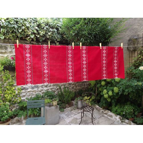 Coupon De Tissu Neuf En Coton Broderie Machine . Dimensions Largeur 45 Cm Longueur 148 Cm . Pour Raliser Exemple Un Chemin De Table Ou 3 Serviettes De Table Ou Autres .