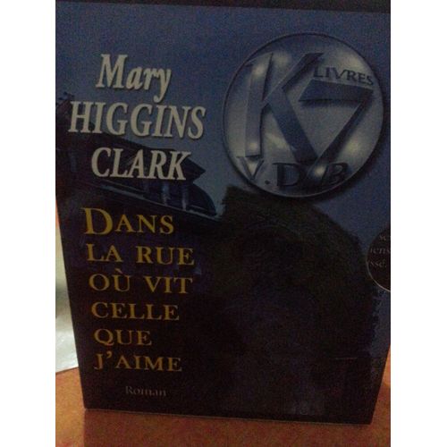 Dans La Rue O Vit Celle Que J'aime   de Mary Higgins Clark  Format Coffret 