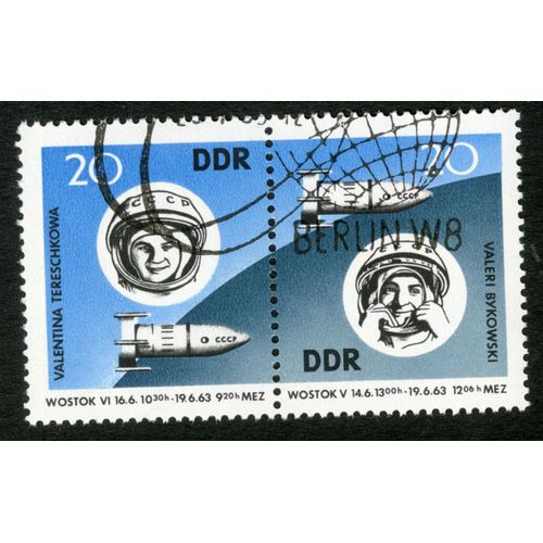 Deux Timbres Oblitrs, Ddr, Valentina Tereschkowa, Wostok Vi, 16.6., 10,30h-19.6.63 9,20h Mez.20, Et Valeri Bykowski,Wostok V, 14.6.,13,00h-19.6.63, 12,06h,Mez,20