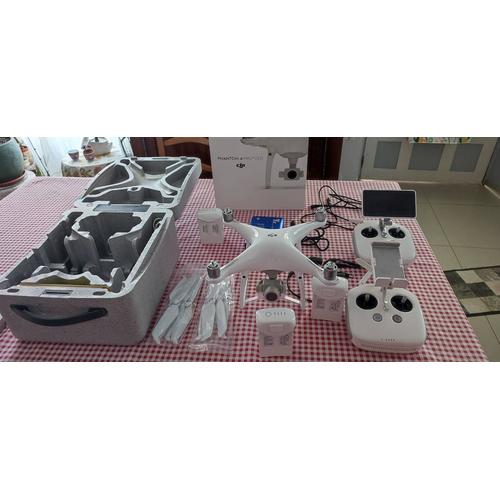 Dji Phantom4 Pro+ V 2.0 ( Avec Accessoires)