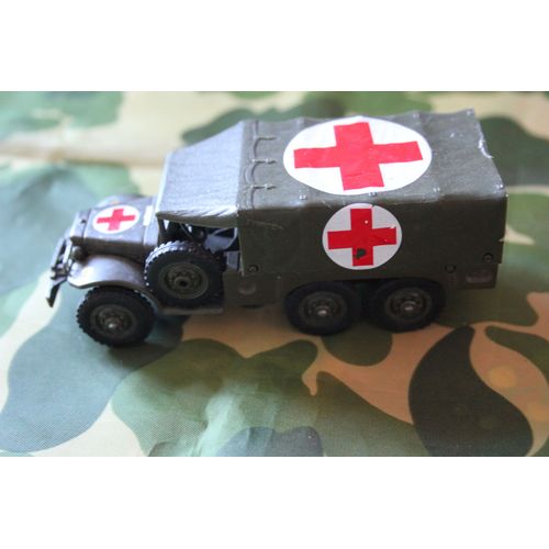 Dodge 6x6 T223 Wc63 Ambulance De La 2eme Db Baptis (Gargantua ) De Taille 1/50eme Solido Occasio