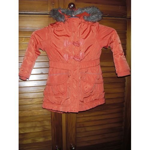 Doudoune Fille  Capuche Entirement Double Molleton ,De Marque Vert Baudet ,Taille 3 Ans ,De Couleur Orange Fluo ,Fermeture Intrieure Et Extrieure ,Pressions Et Boutons ,2 Poches Sous Rabat .