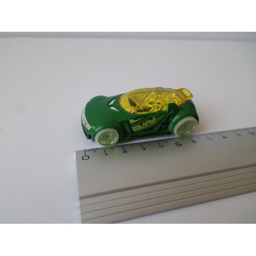 Dragster Modele Vert Cockpit Jaune Glw