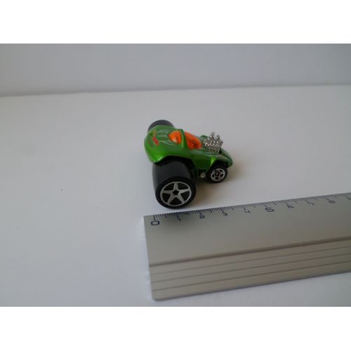 Dragster Modele Vert Grosses Roues Noires Avant