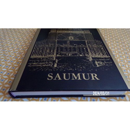 Ecole De Cavalerie Saumur   de DUROSOY (General)  Format Beau livre 