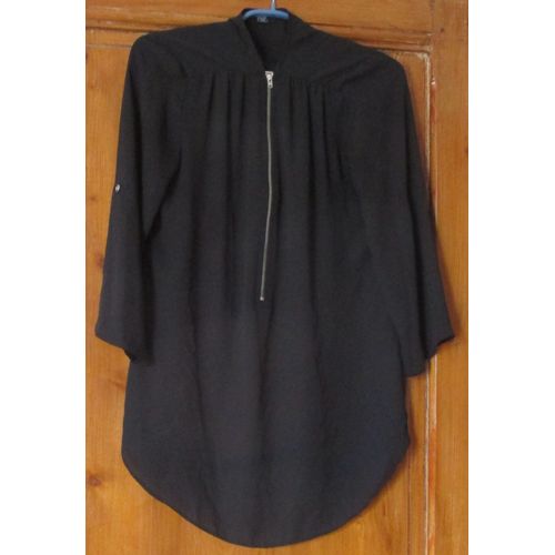Elegant Chemisier Forme Tunique-Voile 100%Polyester Noir-Petites Fronces Sous L'empicement-Longue Fermeture clair Sur Le Devant Manches Retroussables Par Patte Boutonne-Taille 36 -F & F De Next