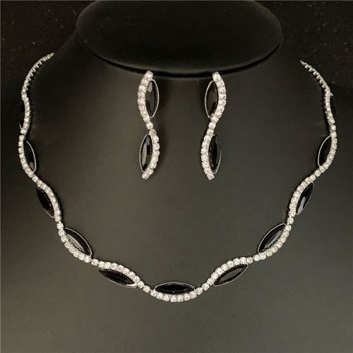 Ensembles De Bijoux De Mariage Cuir Chevelu Noir Pour Femmes, Collier Tour De Cou En Cristal Blanc, Boucles D'oreilles  Breloques, Ensembles De Bijoux Patients, Accessoires Pour Femmes, Vente En Gros