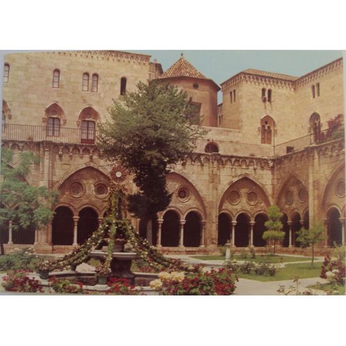 Espagne.. Tarragona . Cathdrale,Jardin Dans Le Clotre, Au Verso 2 Timbres (Non Oblitrs)1 Pta Espana Cavalier N31 Lanceros Et 7 Pta N 39 Trompeta.
