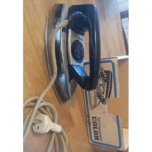 Fer  repasser Calor 00.41 220V 800W 1983 automatique robuste et puissant