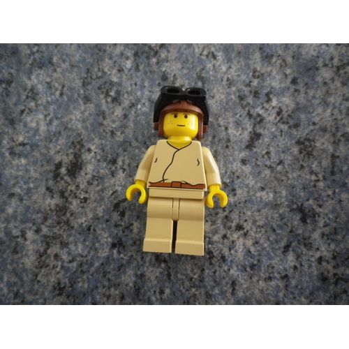 figurine LEGO Star Wars pilote rare du 7141