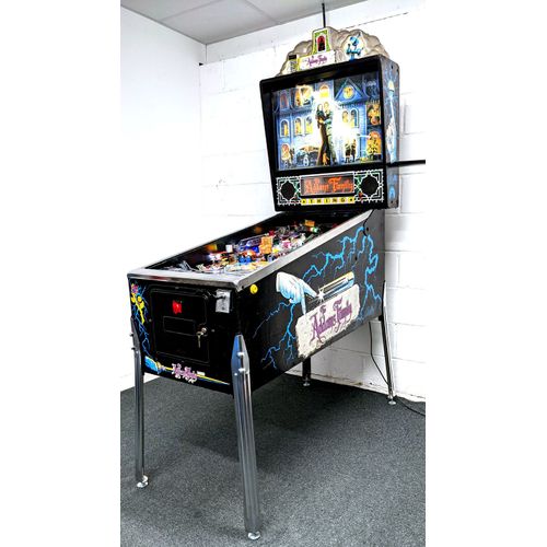 Flipper Bally Famille Addams Full-Led