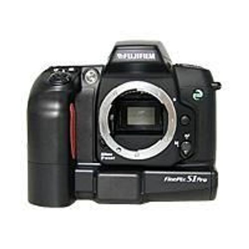 Appareil photo Reflex Fujifilm FinePix S1 PRO Bo?tier nu Reflex - 3.2 MP / 6.1 MP (interpol?)