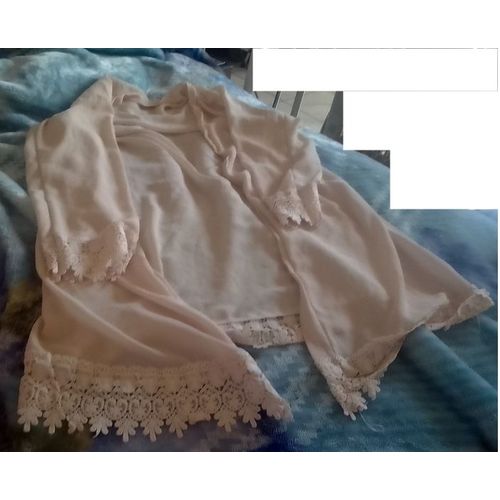Gilet Dentelle Rose Miss Viola Taille 38-40 ..