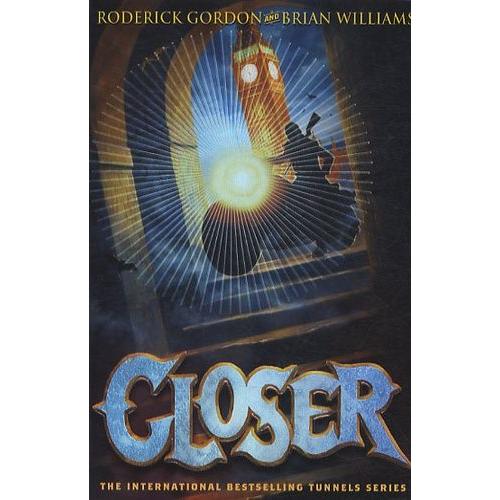 Closer   de Gordon Roderick  Format Broch 