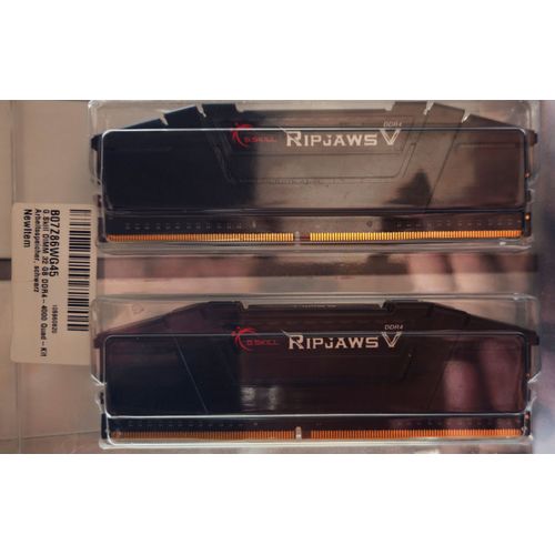 Kit de mmoire RAM 4*8 Go DDR4.